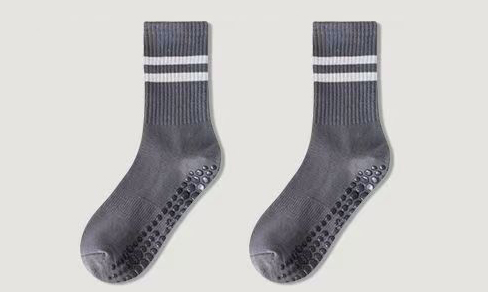 new arrival Socks Cotton Woman Yoga Pilates Sports Mid-tube Bottom Professional Non-slip Silicone Indoor Fitness Socks Gym 
