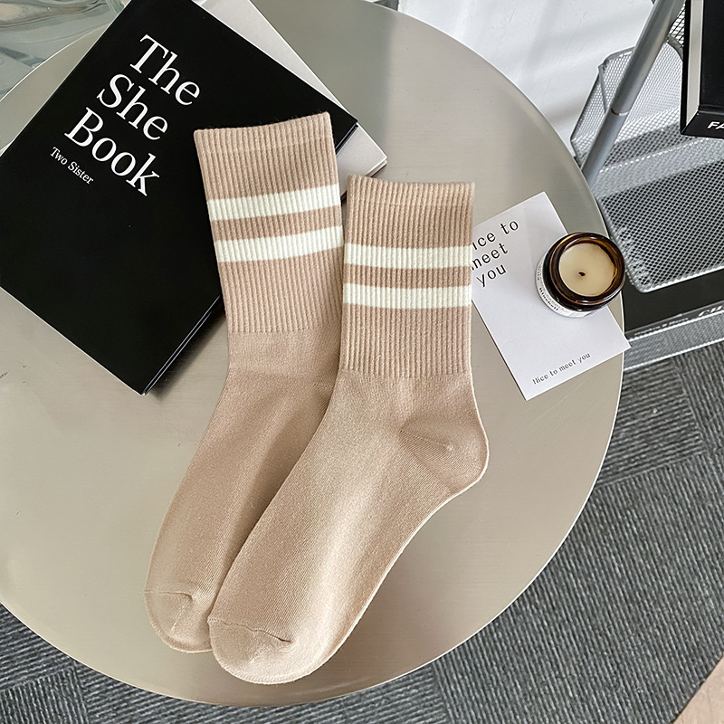 Custom Dimensions Outdoor Sports Socks Pile Up Socks Solid Color women Socks Fashion Khaki Brown White Cotton Socks For Girls 