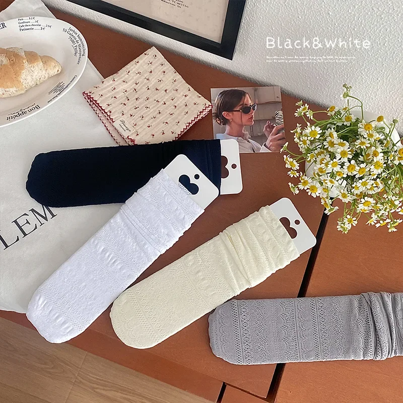 Innovation Sweet White Pile Socks women Mesh Hollowed Out Thin Nylon Silk Retro Flower Lace Socks Ladies Transparent Crew 