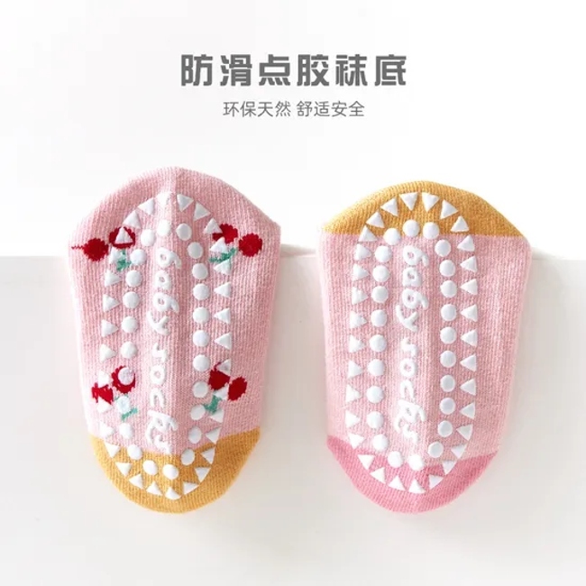 Wholesale Soccer Men Basketball Rugby Sports Crew Children Customized Logo Unisex Football Non Slip Grip Crew Cotton Baby Dispensing Socks