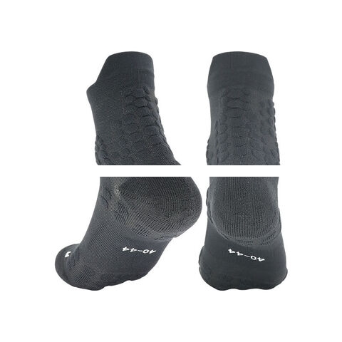 Wholesale New arrival Sports socks breathable anti bacterial Grid pink blue colorful unisex Sports socks