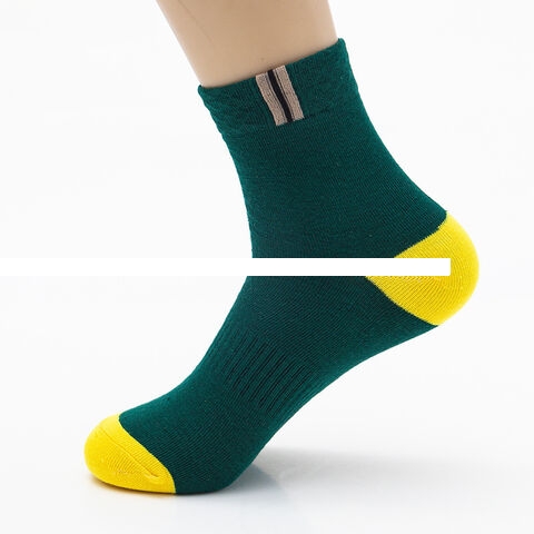 Factory Sell Top Quanlity Breathable Solid Colour Sports Socks Crew Running Basketball Socks For Men