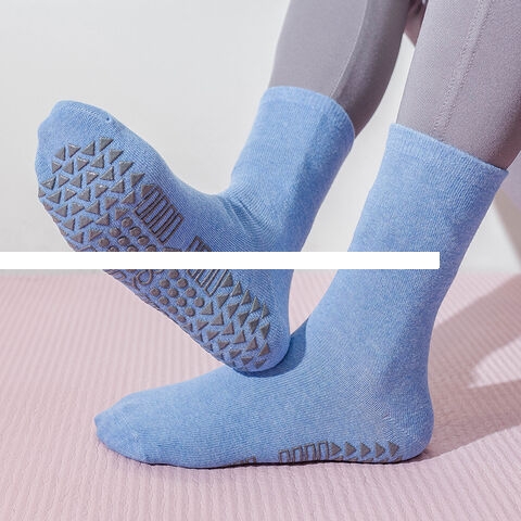 Hot sale Sweat absorbing and non slip fitness adhesive sports socks