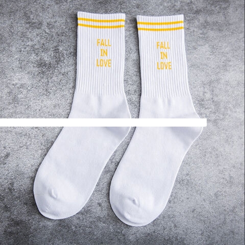 Wholesale Personality Cozy Warm Hip Hop Street Style Custom Letter Socks logo Ribbed Crew socks