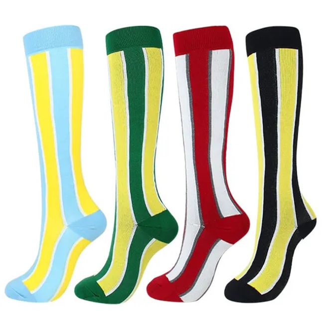 Small MOQ Wholesale Custom Fashion Men Women Running Sport Socks Nylon Polyester Basketball Dry Fit Knee High Compression Socks