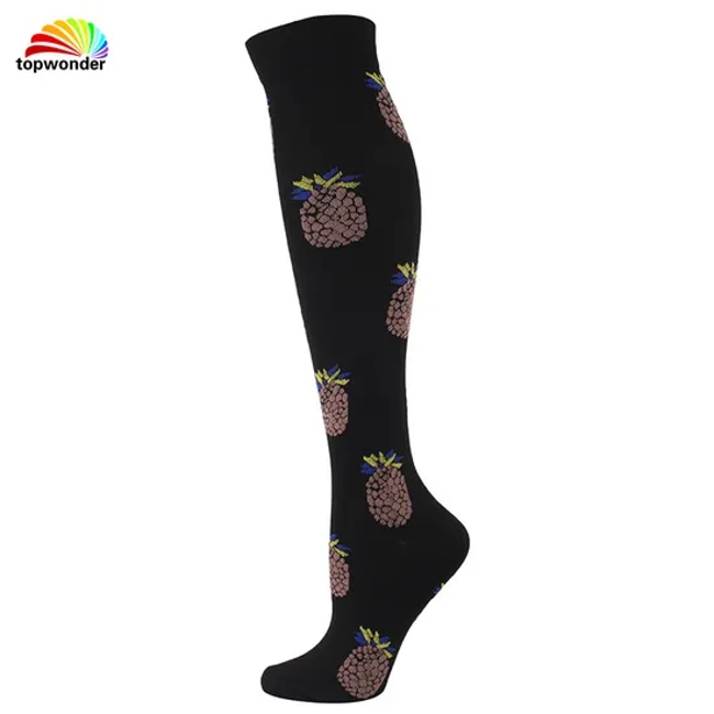 Customize and Wholesale All Sorts of Compression Nurse Medical Fitness Sock in Many Designs and Low Prices