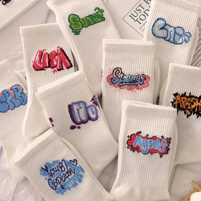 White Graffiti Letter Basketball Knitted Pure Cotton Sweat-Absorbing Socks
