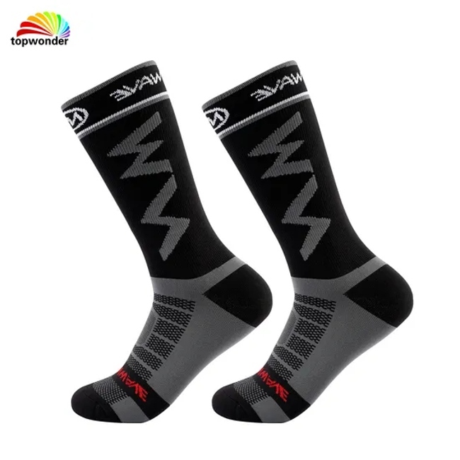 Customize and Wholesale All Sorts of Sports Dry-Fit Compression Medical Sock in Many Colors at Low Price