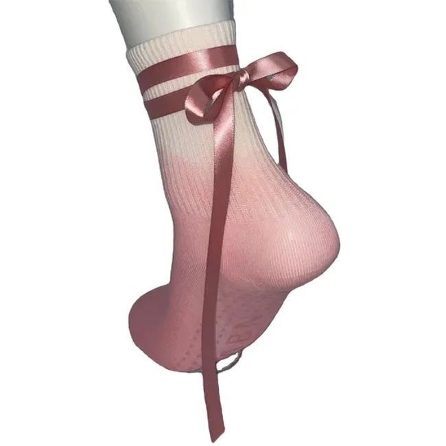 Customizable Women′s Pilates Socks Anti-Slip Quick Dry Compression with Sustainable Letter Cuff Hand Stitched Bow Knitted Design