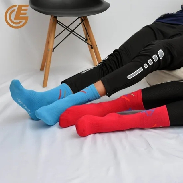 Anti-Slip Comfortable Anti-Bacterial Red Athletic Sports Compression Socks