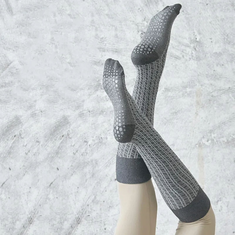high quality New Silicone Non-slip Pilates Yoga Socks Casual Fashion Striped Sports Socks Women Soft Cotton Breathable Knee 
