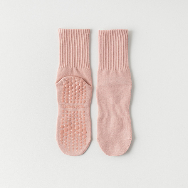 sourcing New Simple Solid Color Mid Calf Yoga Socks Pilates Socks Silicone Non-slip Fitness Socks Indoor Dance Gymnastic 