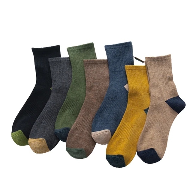 Trendy Cotton Crew Socks with Custom Logo Men Sport Socks Casual Socks