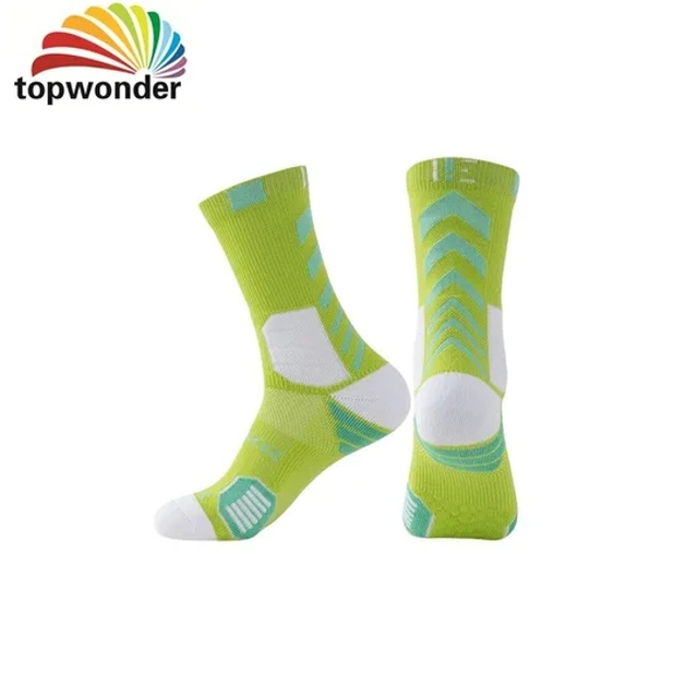 Customize Comfortable Fashion Sports Sock Basketball Sock Football Sock Running Sock Crew Sock in All Designs for Men Women and Kids