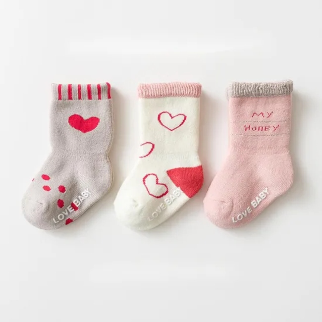 Customized Wholeseller Infant Kids Baby Autumn Winter Cotton Towelling Terry Anti Slip Jacquard Branded Crew Stocking Socks