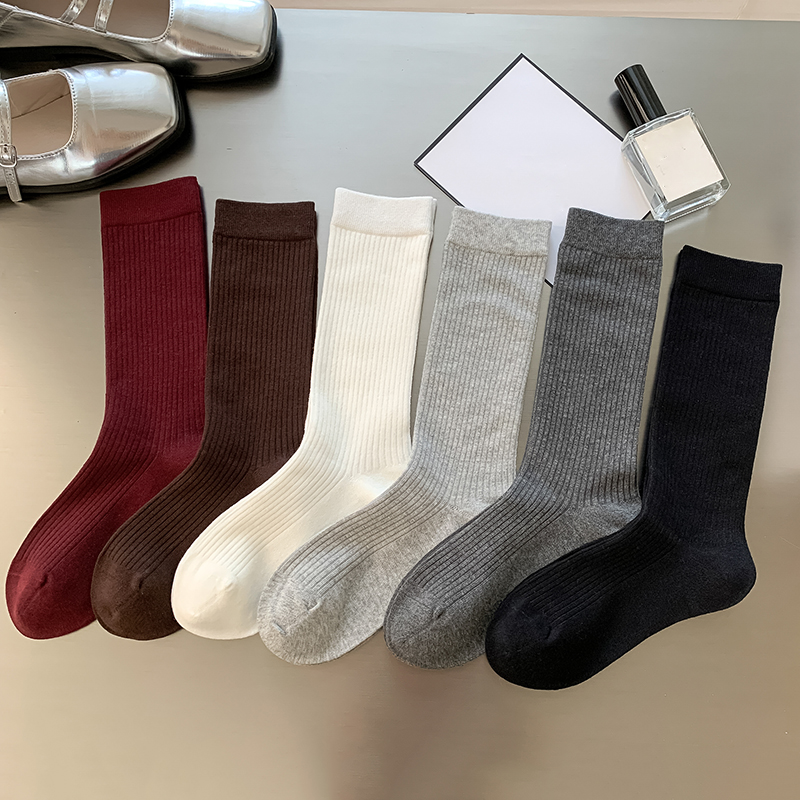 Special Offer New women s Socks Retro Casual Breathable Simple Solid Color Girls Crew Socks School Comfortable Female Long 