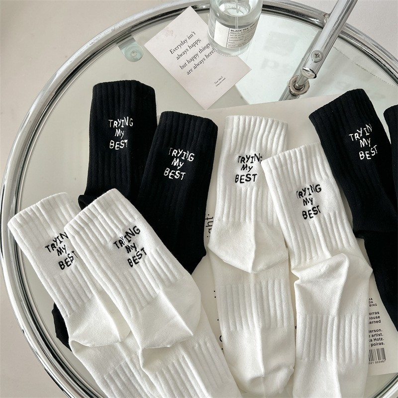 wholesaler women Crew Socks New Spring Summer Style Letter Embroidery Sports Socks women s Breathable Girls White 