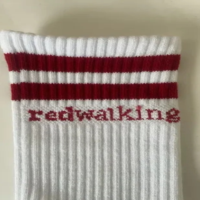 Customized Sports Socks Comfortable Athletic Crew Socks for Promotion and Training