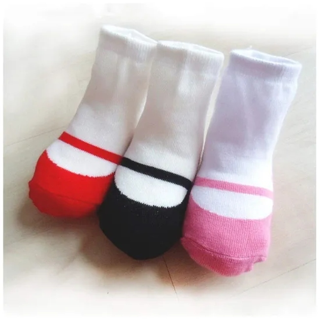 Cute Non Slip Covered Baby Shoes Socks for Newborn Floor First Walker