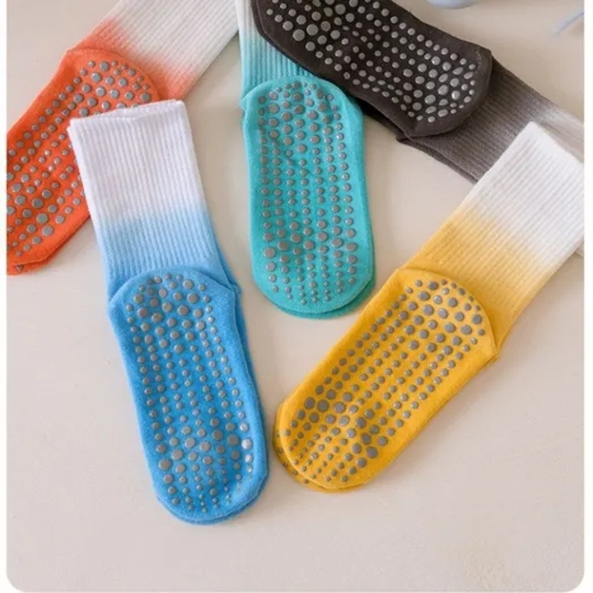 Wholesale Customization Cotton Silicone Dots Tie Dye Pilates Women Yoga Crew Socks