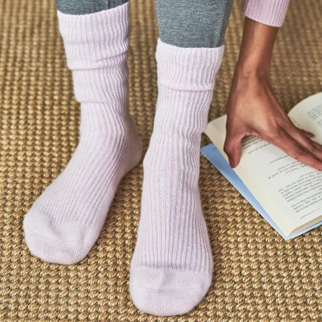 Most Popular Stylish 100% Cashmere Knitted Rib Ladies Winter Crew-Socks Apparel-Accessories