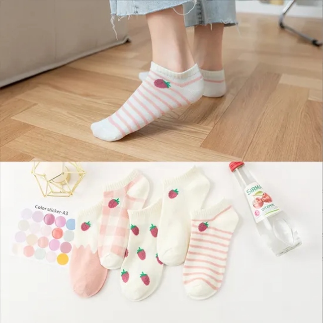 Cute Fruit Strawberry Striped Plaid Girl′s Crew Socks