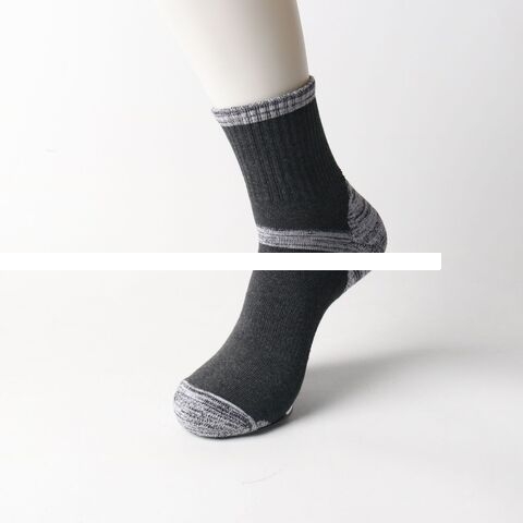 Hot sale Non slip basketball color matching towel sole sports socks workout running