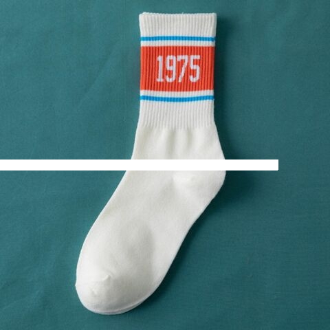 Top Quality Crew Combed Cotton Sport Socks Custom Logo Letter Jacquard Design Fashion Socks