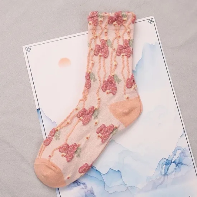 Sweatproof Anti-Oduor and Breathable Red Gorgeous Court Vintage Flower Embossed MID-Calf Socks