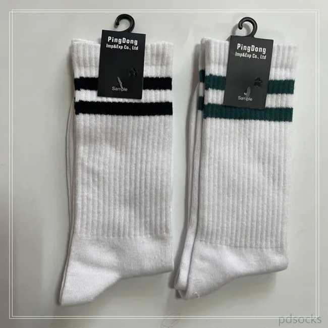 Customized Cotton Sport Sock Stripe Solid Sport Sock Design Logo
