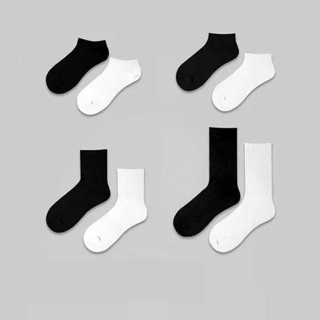 Custom Men′s Cotton Crew Calcetines Happy Cartoon Pattern Athletic Socks Wholesale OEM Service for Summer Winter Use
