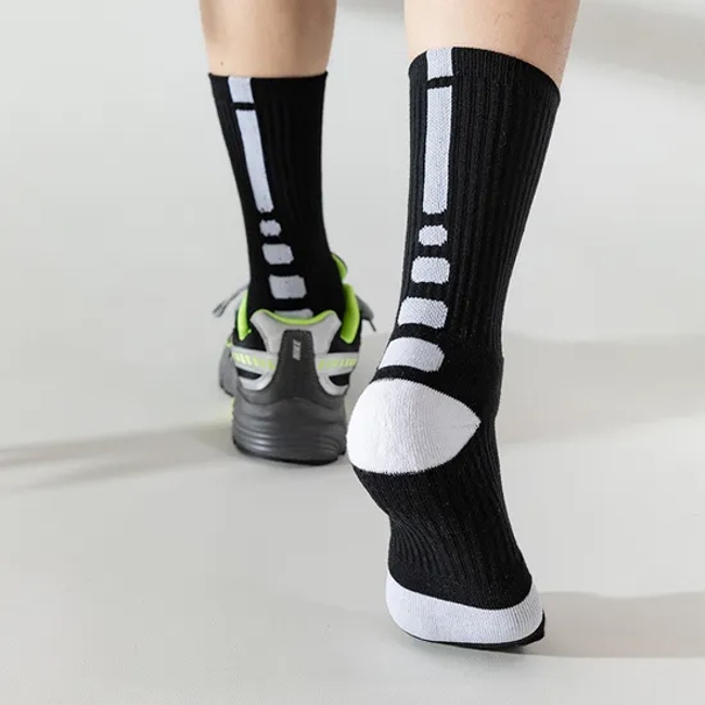 OEM High Quality Gym Custom Logo Tube Sock Thick Compression Cycling Basketball Elites Men Crew Sports Socks