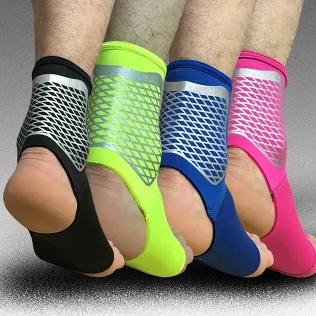 Foot Sleeves Best Plantar Fasciitis Compression Sock for Men & Women, Heel Arch Support/ Ankle Sock, Great for Hiking Esg10350