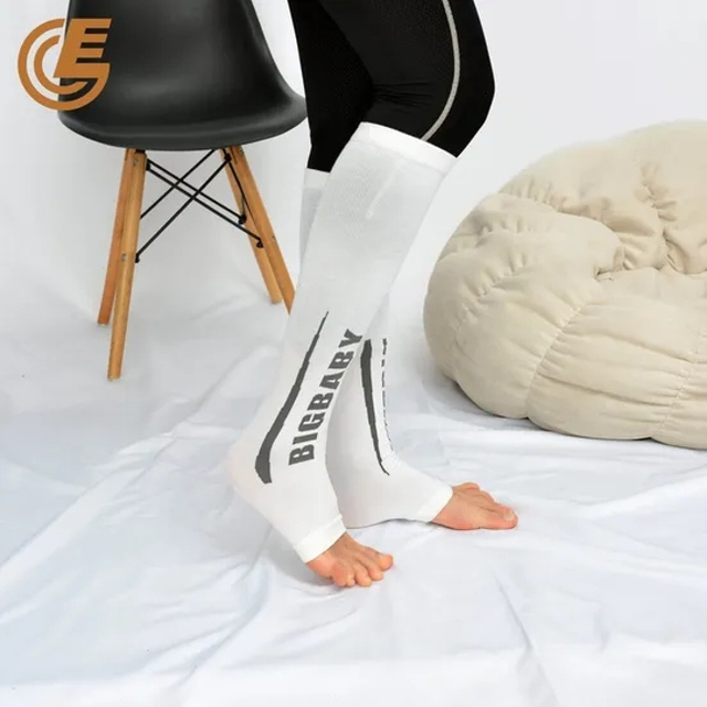 Training Anti-Slip Sports Socks Protector Calf Compression Shin Guards Soccer Sleeve