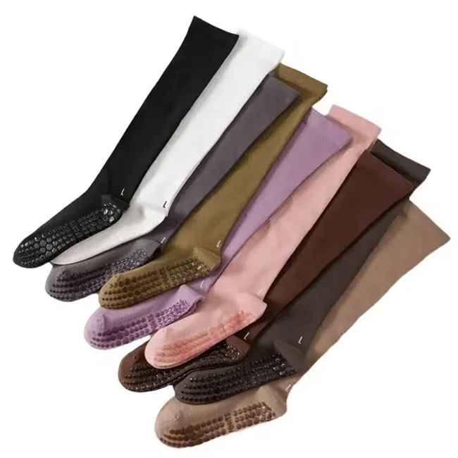 Free Sample Yoga Women′s Fitness Long Pilates Custom Knee High Socks