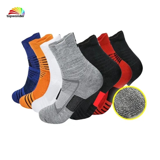 Customize All Types of Crew Cushion Terry Bottom Dry-Fit Football Basketball Sports Sock at Low Price and High Quality