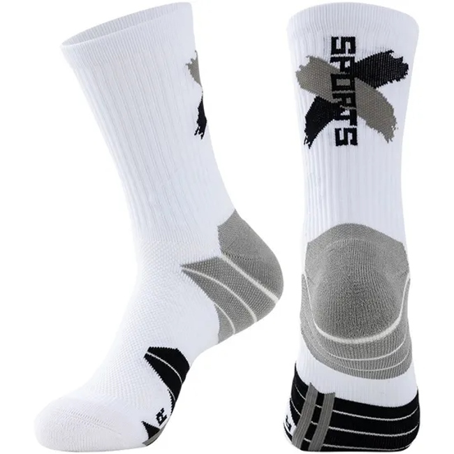 Customized MID Calf Towel Soled Sports Socks Breathable and Sweat Absorbent Basketball Socks.