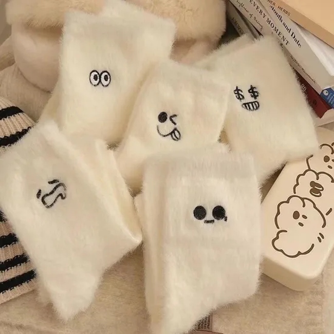 White Embroidered Socks Mink MID-Calf Winter Thickened Warm Student Stockings