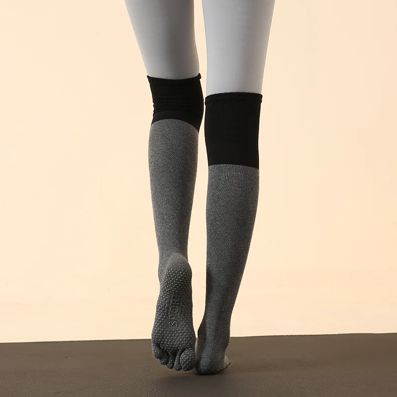 bestsellers Striped Yoga Socks Women Professional Floor Gym Fitness Dance Sports Socks Cotton Breathable Silicone Non-slip 