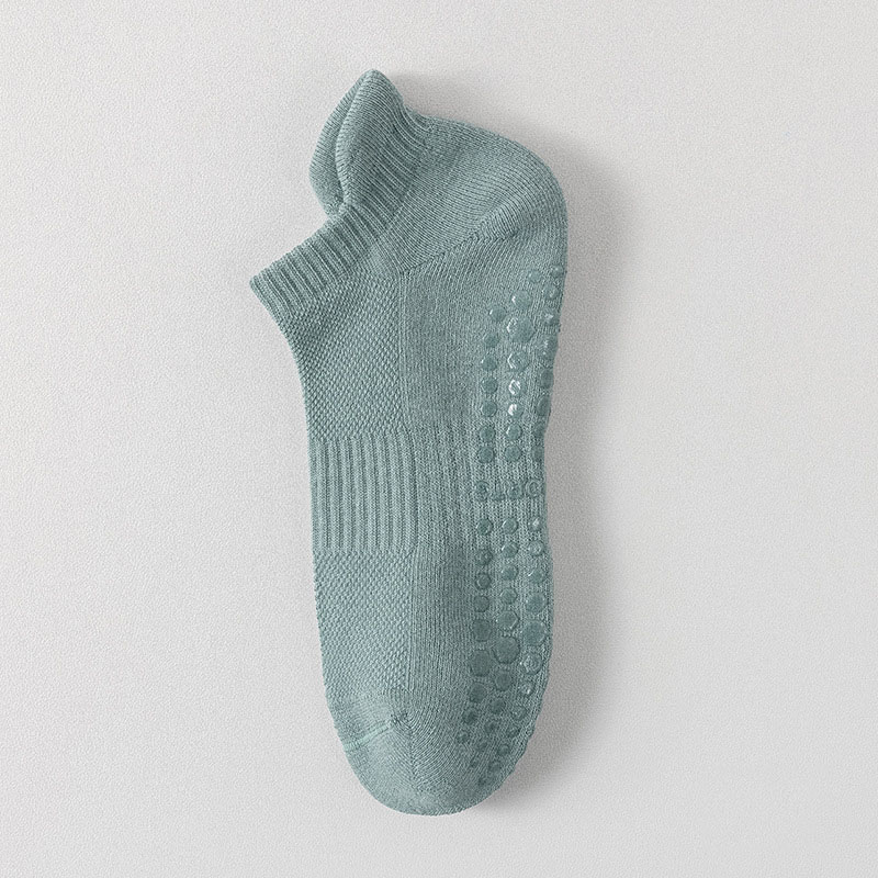 Good Value Anti slip Sports socks Children playground Trampoline floor socks Breathable sweat absorbing adult Mid tube Yoga 