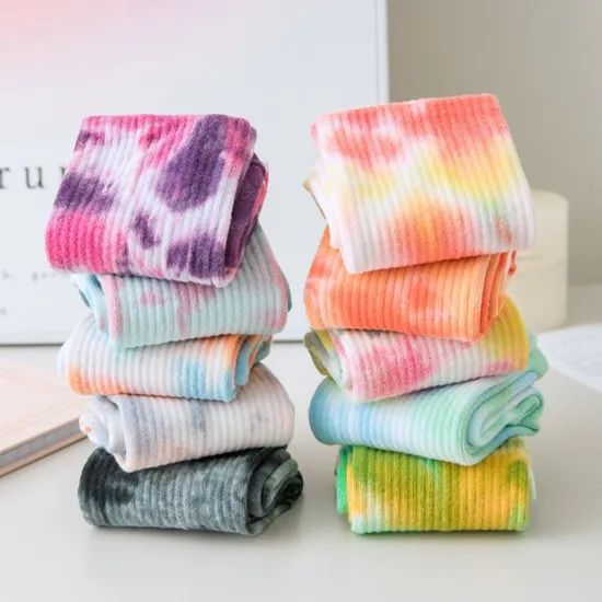 Fashion Hot Sale Custom Embroidery Logo Tie Dyed Anti Slip Resistant Crew Sports Summer Indoor Ladies′ Fitness Dancing Pilates Yoga Socks