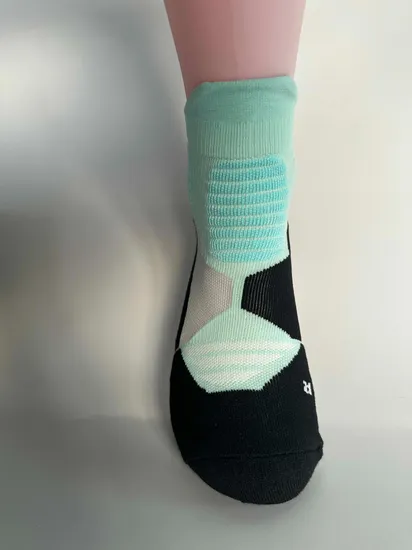 Factory Price Wholesale Custom Man Socks Professional Training Basketball Socks High-Top Thick Towel Bottom Sports Socks Actual Combat Training Elite Socks