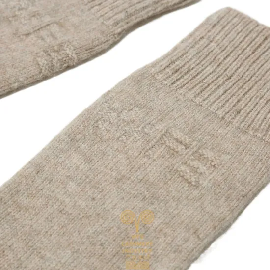 Women′s 100% Cashmere Solid-Color Socks Winter Wear Custom Design OEM
