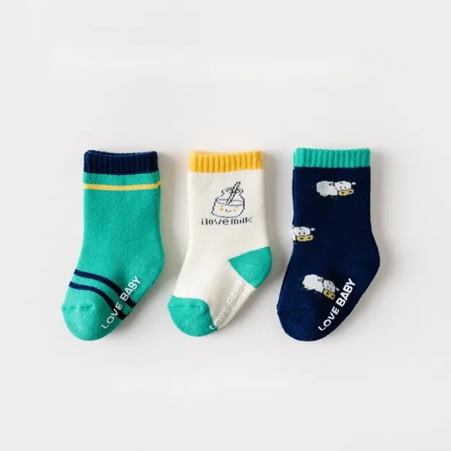 Customized Wholeseller Infant Kids Baby Autumn Winter Cotton Towelling Terry Anti Slip Jacquard Branded Crew Stocking Socks