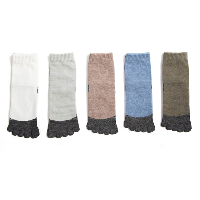 FDA BSCI ISO SGS Certificated Men five fingers low cut white socks classic with cotton made