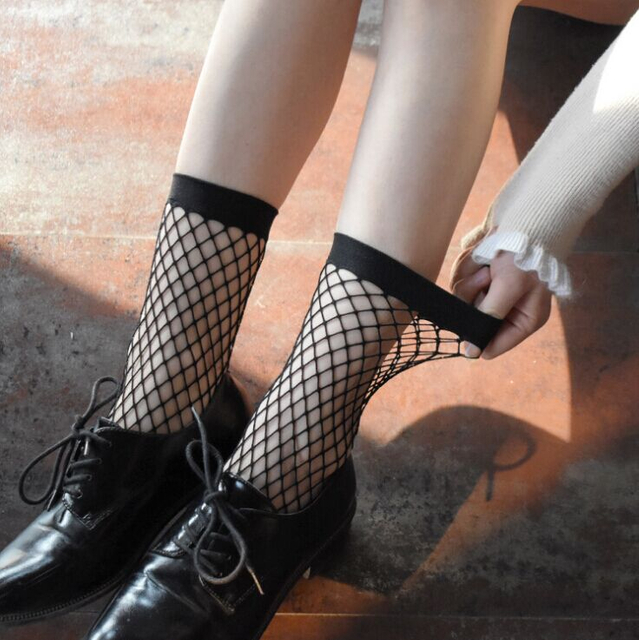 Sample Order Accept Wholesaler club cotton ankle socks fashion silk socks women