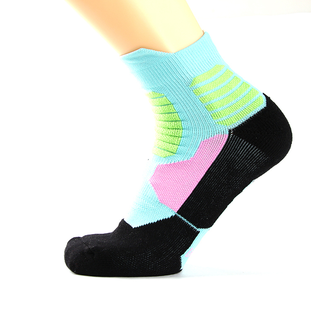 Free Sample OEM Supplier Man ankle sock knitted leg warmer Sport men Socks hot sale thick towel