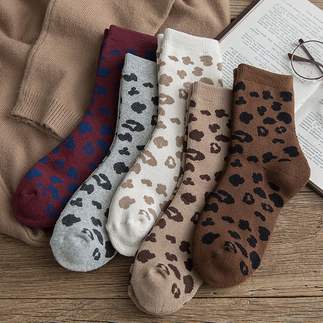 Lowest Price Spotted Leopard Print women Socks Cotton Terry Tube Thickened Warm Socks Cotton Korean Style Eur 