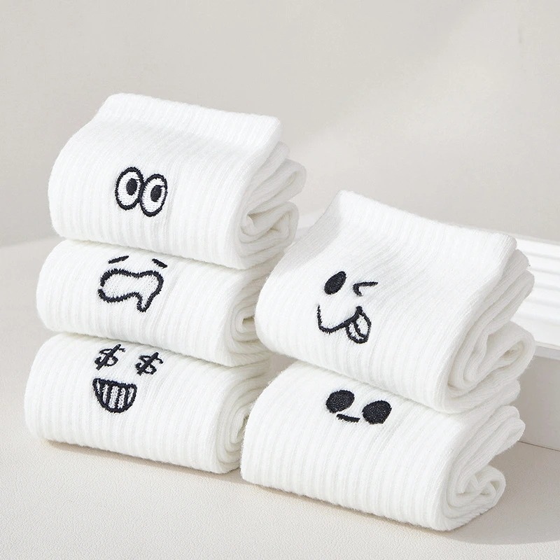fast delivery New Cool women White Cute Funny Socks Set Cartoon Lady Autumn Winter Female Girl Sport Short Socks For 