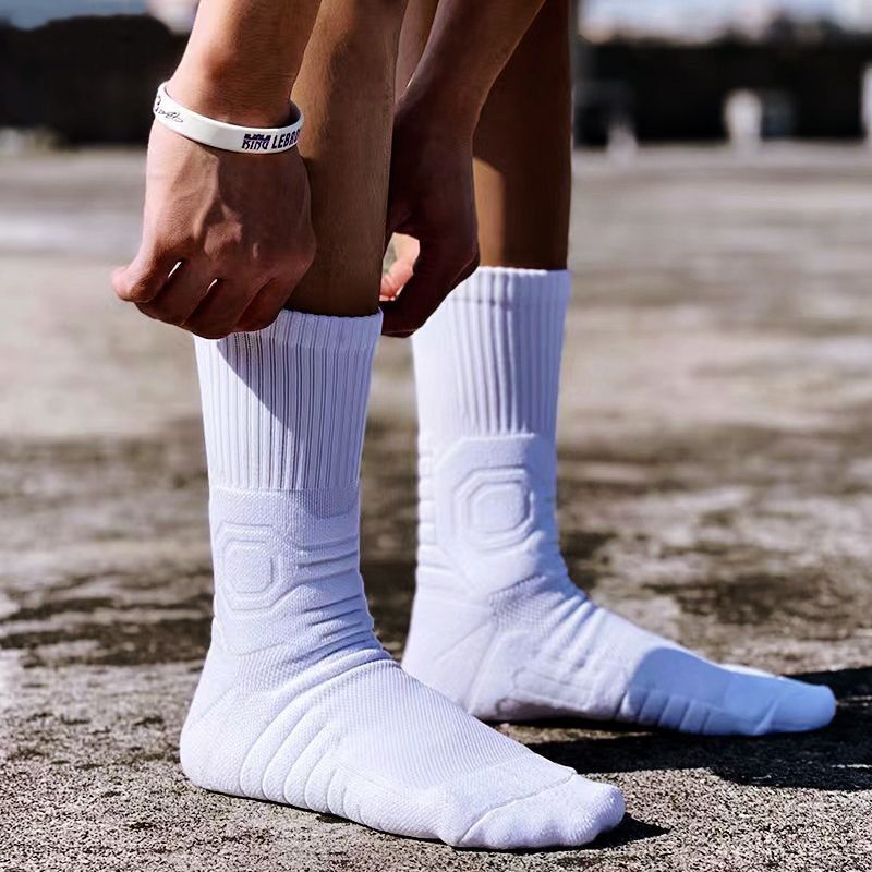 Prompt Delivery High quality Wholesale Custom Socks Performance logo Socks Football grip Basketball Sport Socks 